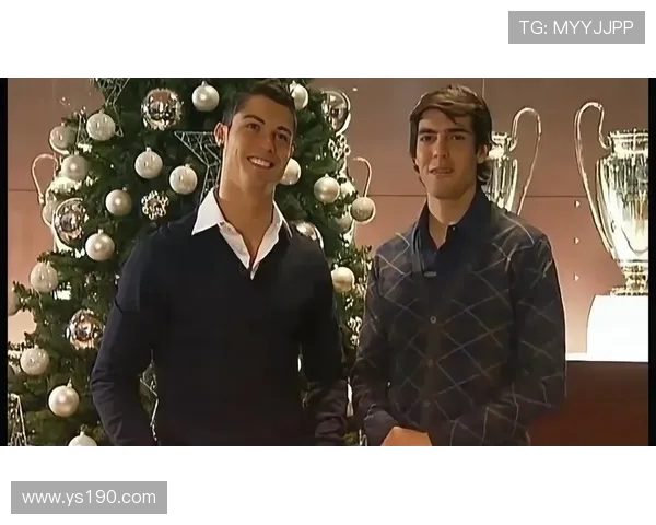 卡卡与小罗的巅峰对决:谁才是足球场上的真正艺术家 卡卡与小罗的巅峰对决:谁才是足球场上的真正艺术家